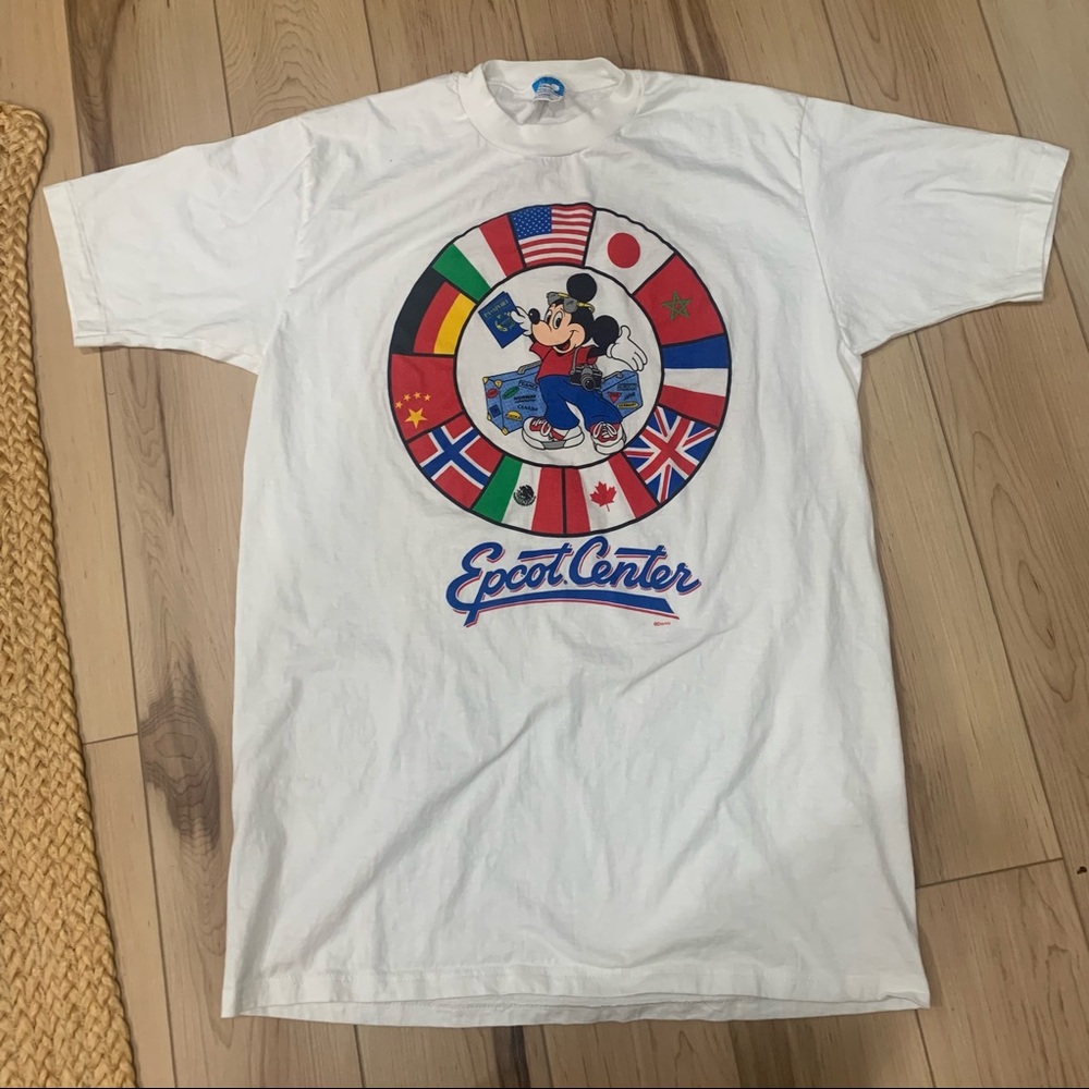 Vintage Disney Epcot Tshirt